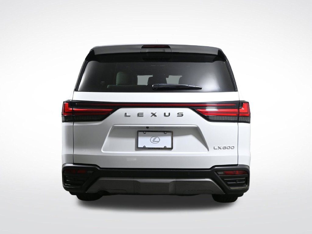Used 2024 Lexus LX 600 4WD w/ Appearance Package image 7