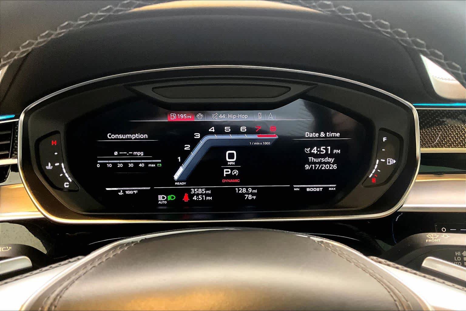 Certified 2025 Audi S8 AWD/4WD image 25