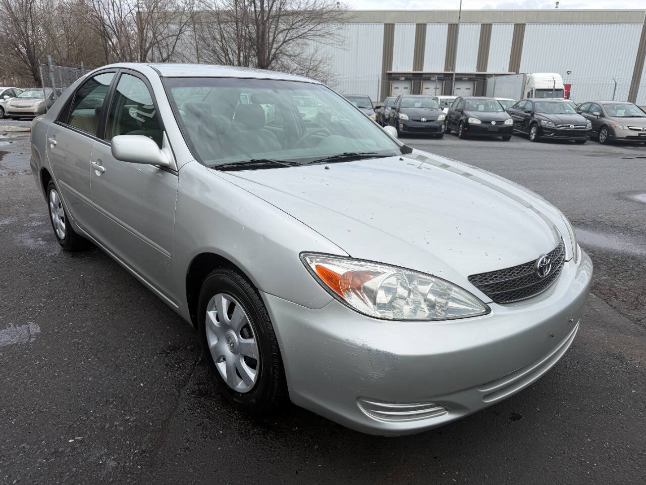 Used 2002 Toyota Camry LE FWD image 3