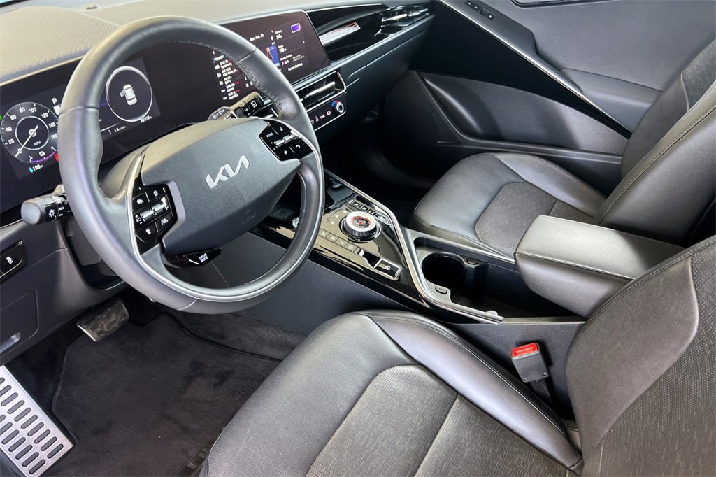 Used 2023 Kia Niro Wave image 12