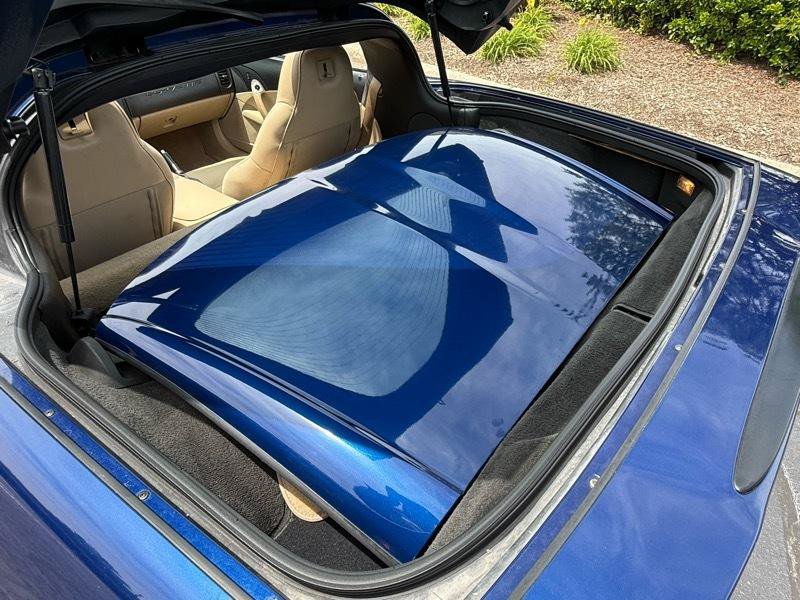 Used 2005 Chevrolet Corvette Coupe w/ Preferred Equipment Group RWD image 20