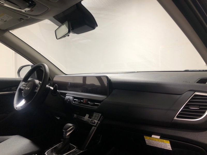 New 2026 Kia Seltos EX image 14