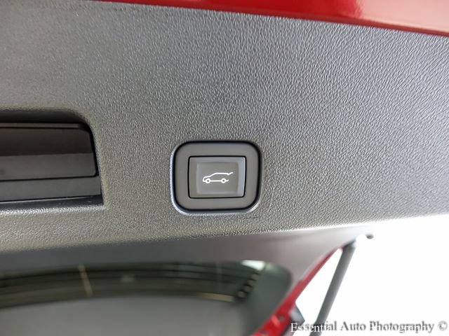 New 2026 Chevrolet Traverse LT w/ LPO, Floor Liner Package FWD image 20