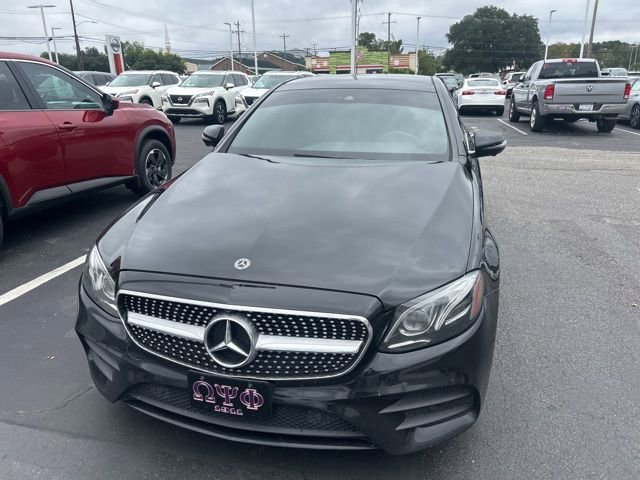 Used 2019 Mercedes-Benz E 300 4MATIC image 2
