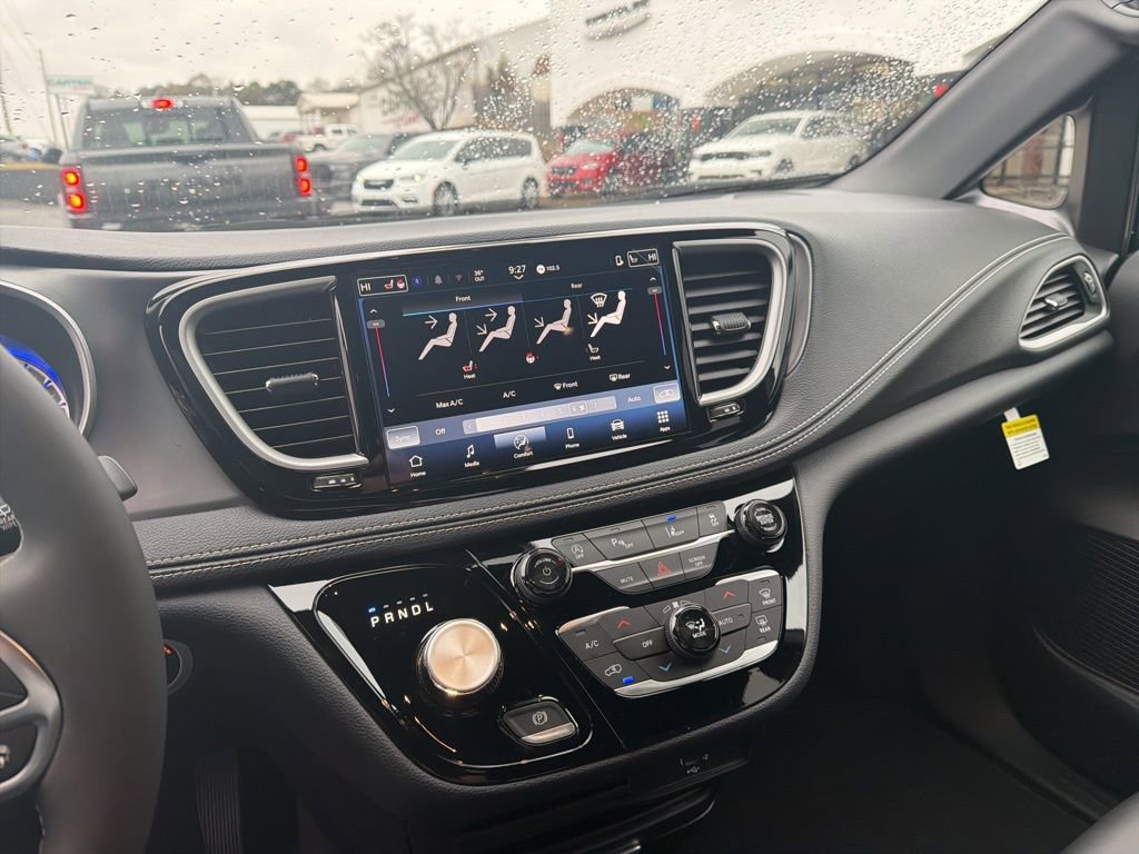 New 2026 Chrysler Pacifica Select image 27