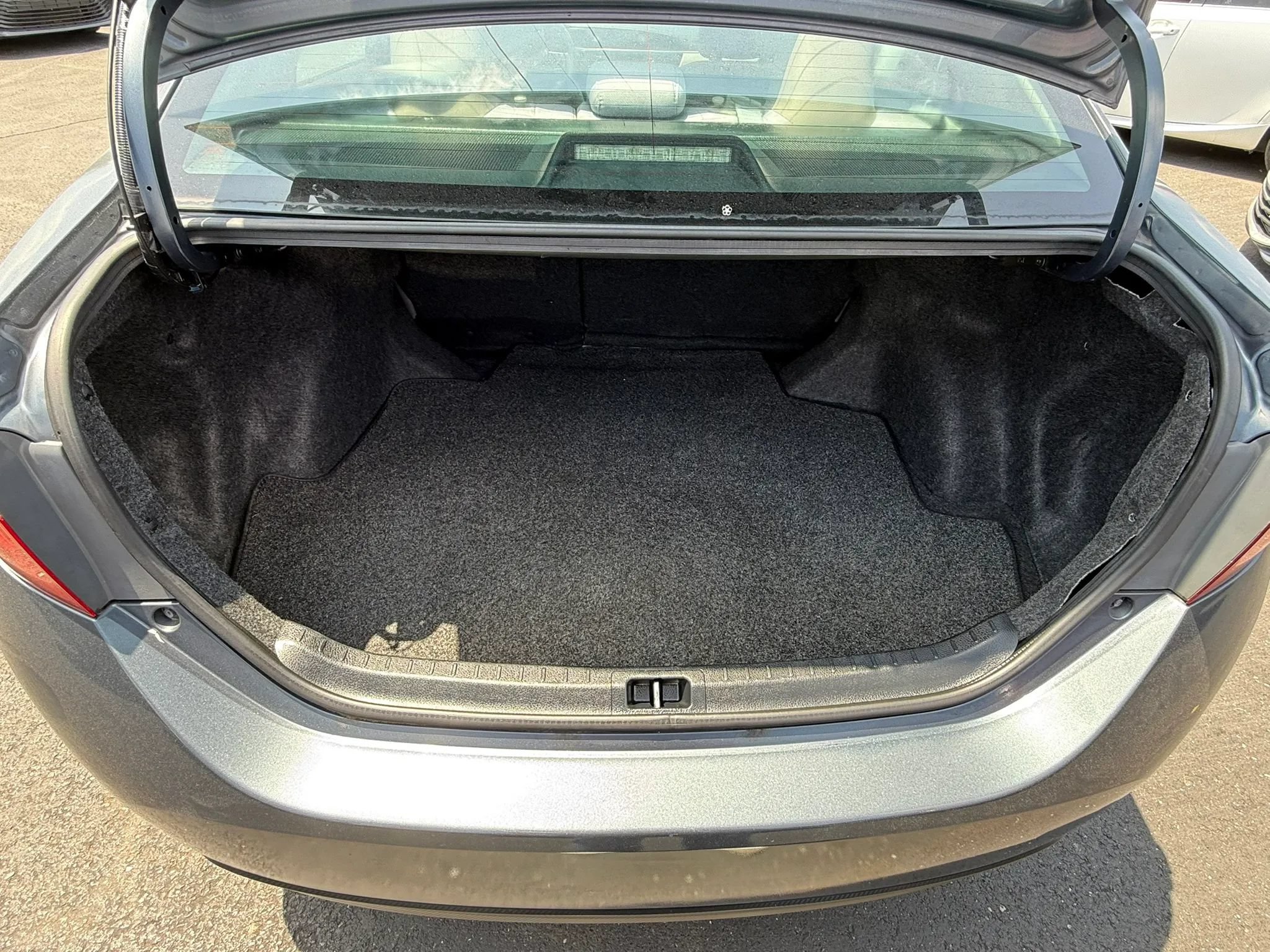 Used 2016 Toyota Corolla LE FWD image 37