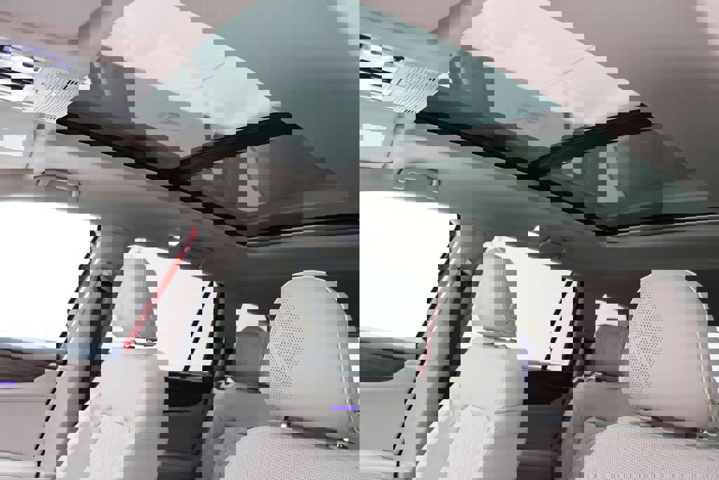 Used 2025 Volkswagen Atlas SEL Premium R-Line image 24