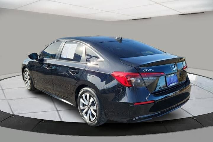 Used 2023 Honda Civic LX image 3
