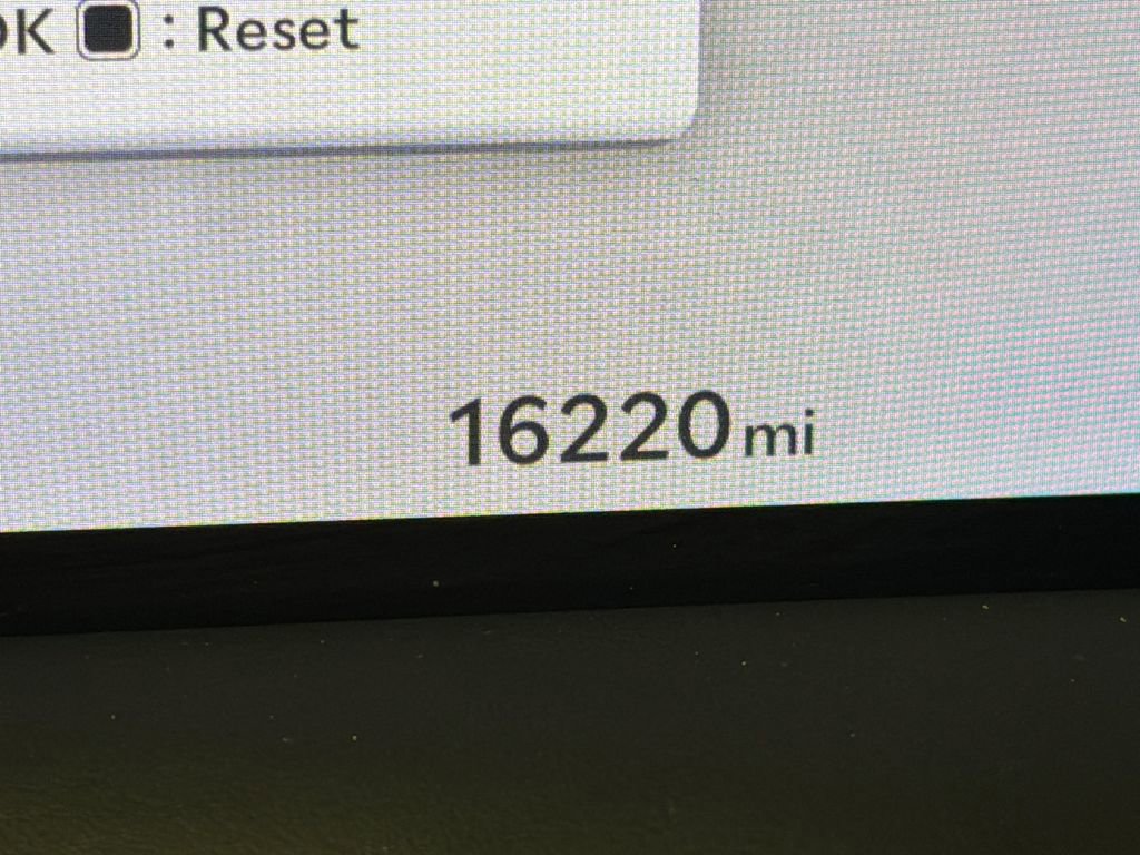 Used 2025 Genesis G80 2.5T image 28