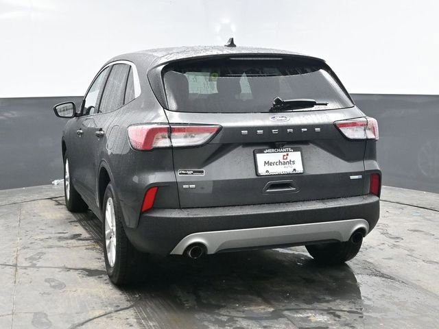 Used 2020 Ford Escape SE image 5