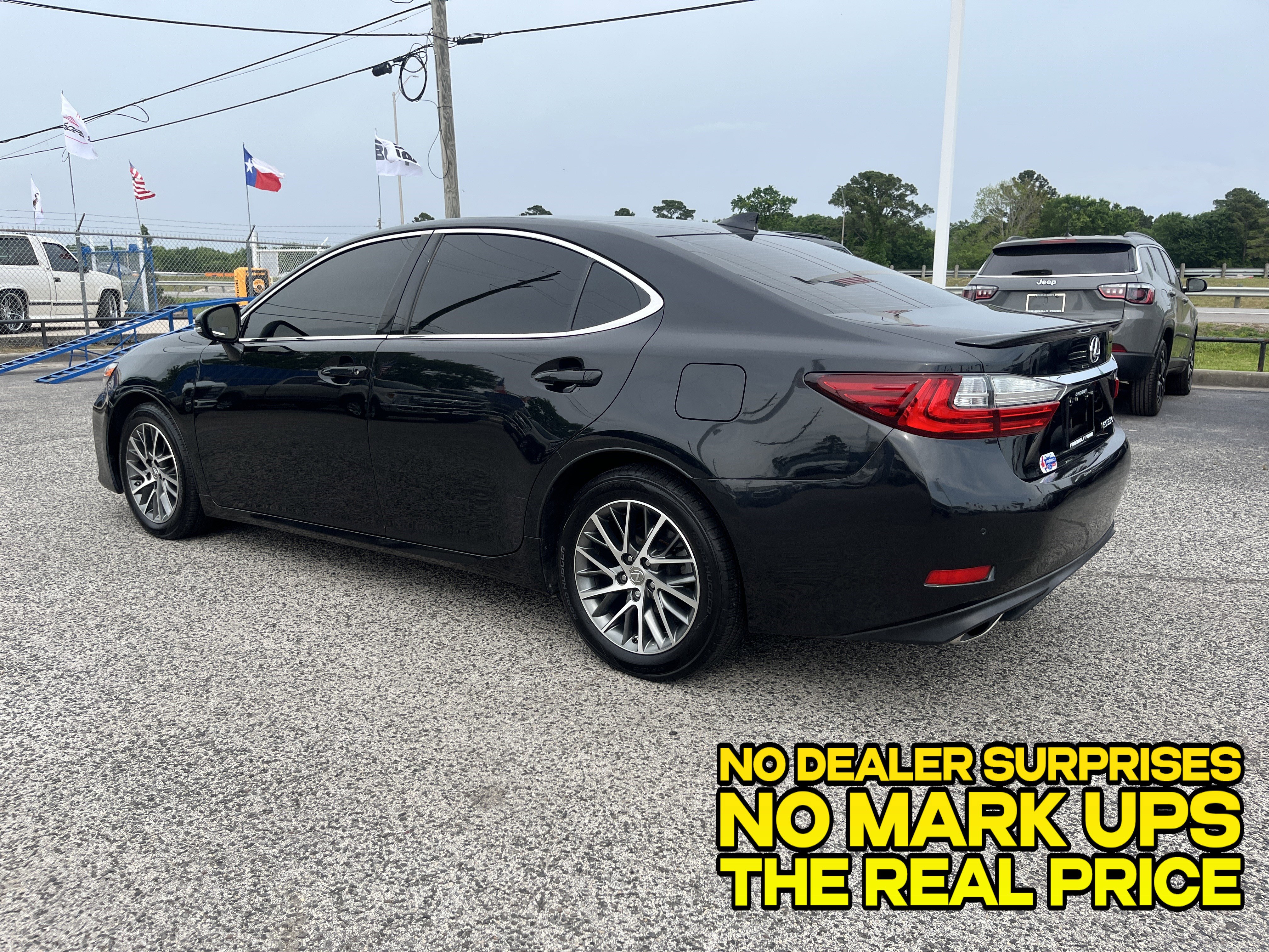 Used 2018 Lexus ES 350 w/ Luxury Package w/Wood Trim FWD image 5