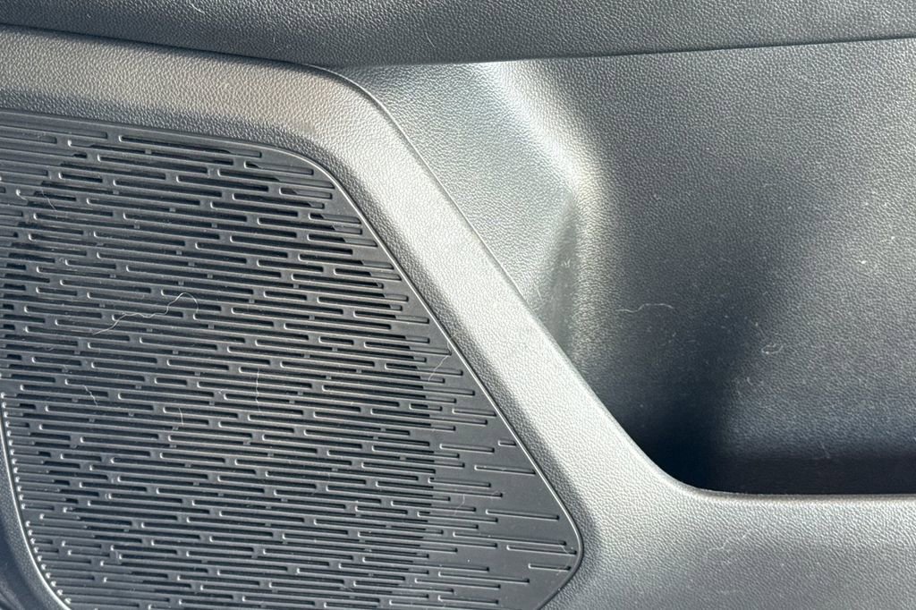 Used 2026 Chevrolet Equinox LT image 28