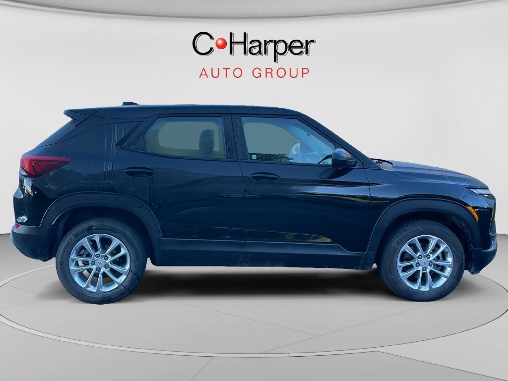 Used 2026 Chevrolet TrailBlazer LS w/ LS Confidence Package AWD/4WD image 2