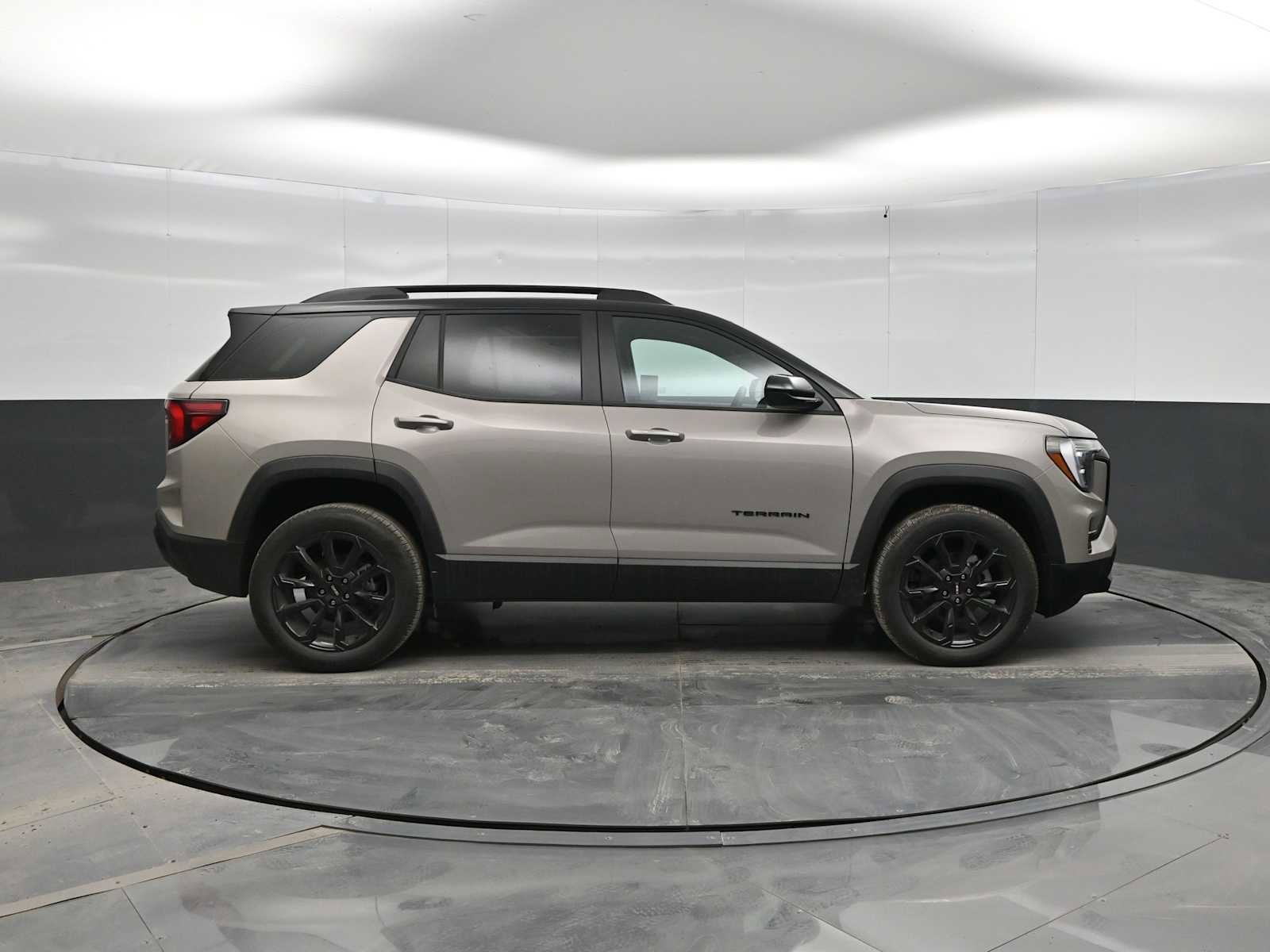 New 2026 GMC Terrain Elevation w/ Elevation Premium Package AWD/4WD image 9