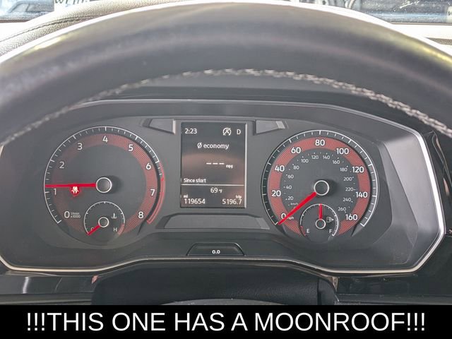 Used 2019 Volkswagen Jetta R-Line w/ R-Line Cold Weather Package image 32