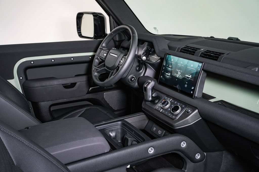 Used 2023 Land Rover Defender 110 75th Limited Edition AWD/4WD image 14