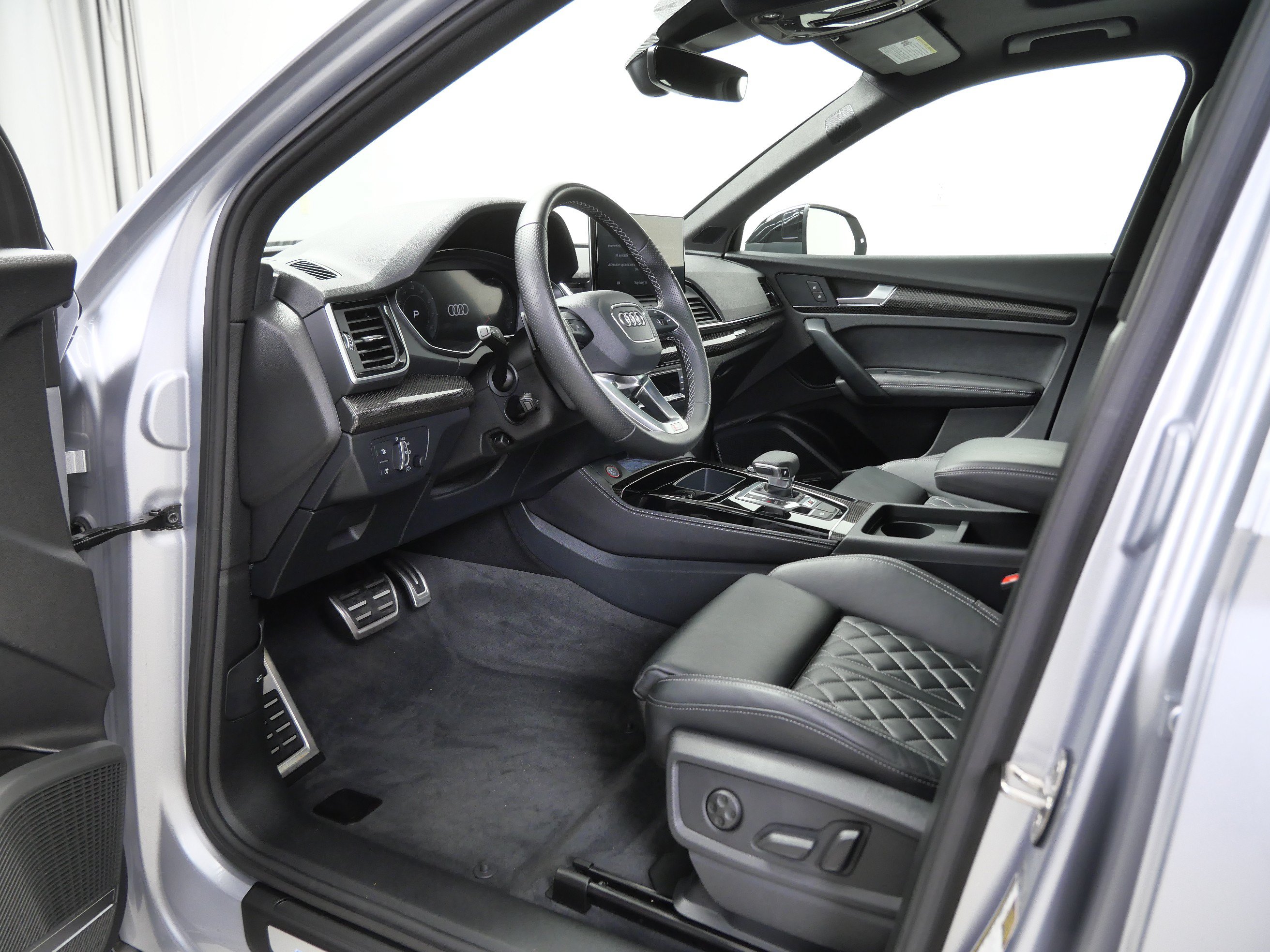 Used 2023 Audi SQ5 Premium Plus w/ Premium Plus Package AWD/4WD image 14