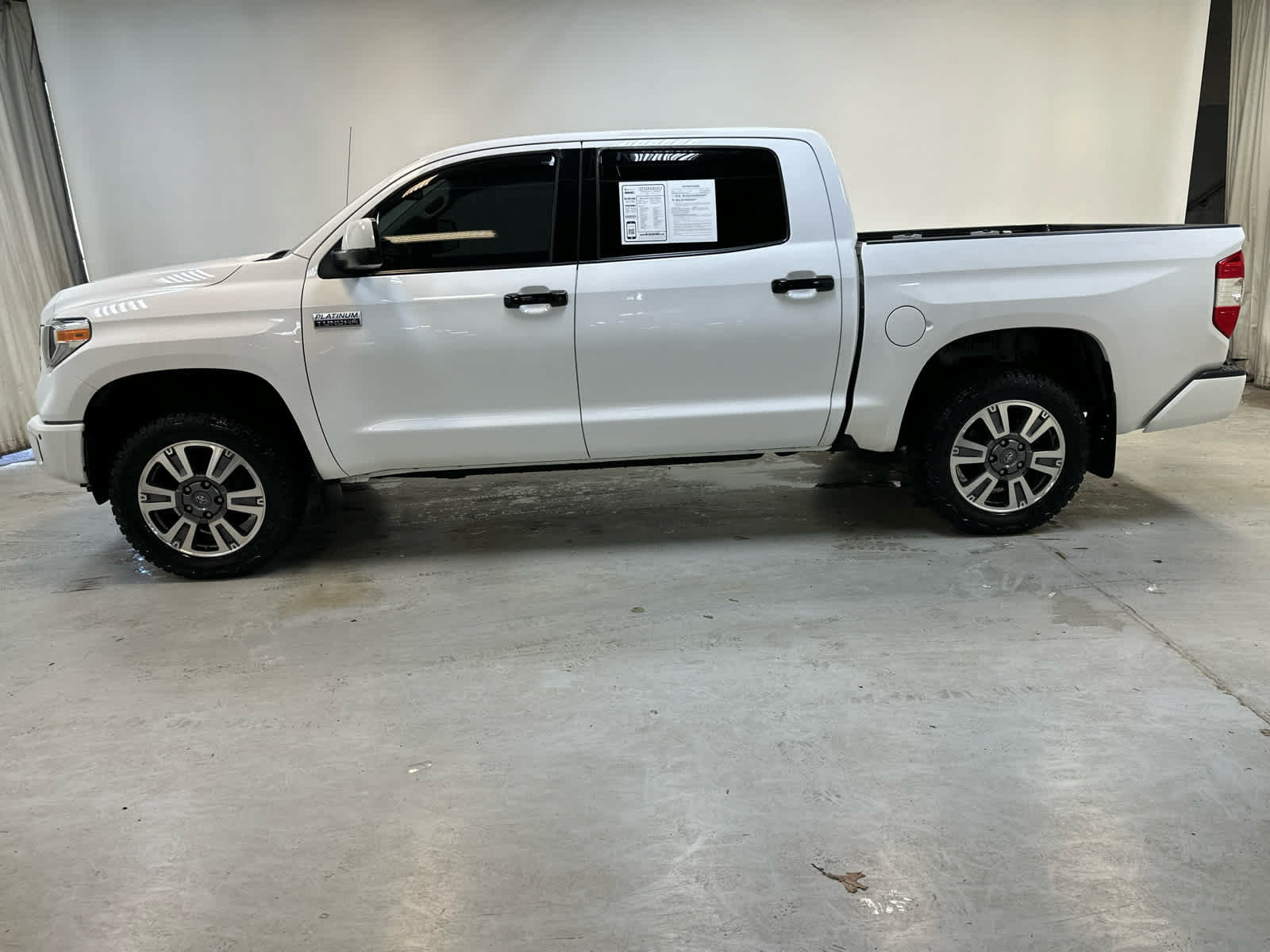 Used 2019 Toyota Tundra Platinum AWD/4WD image 9