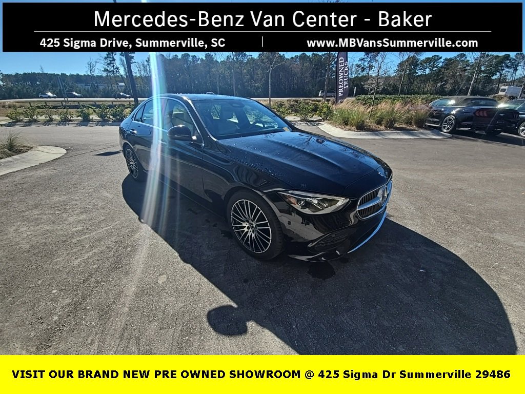 Used 2023 Mercedes-Benz C 300 4MATIC Sedan image 4