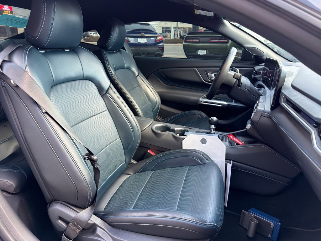 Used 2024 Ford Mustang GT Premium image 11