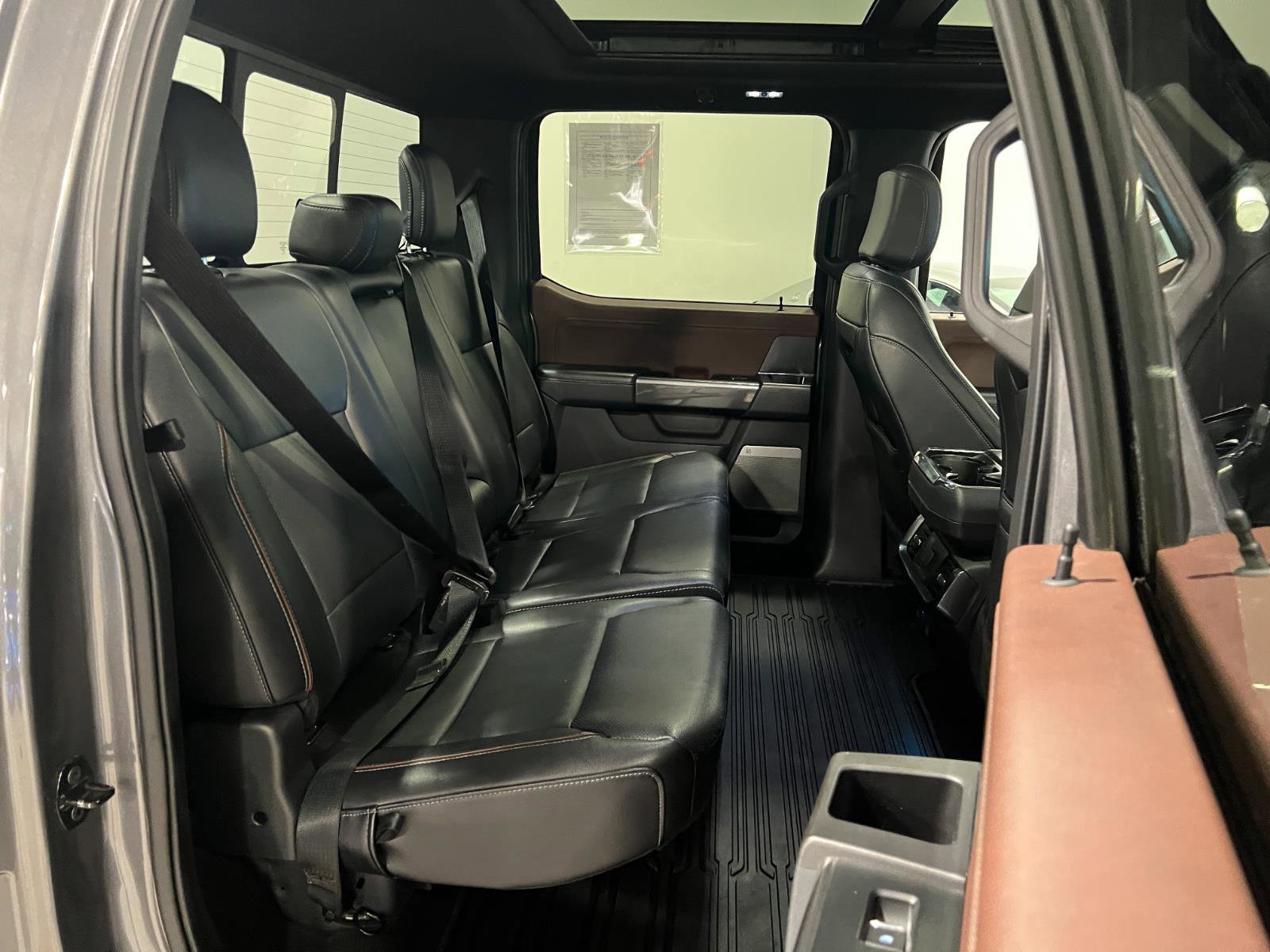 Used 2022 Ford F150 Lariat image 35