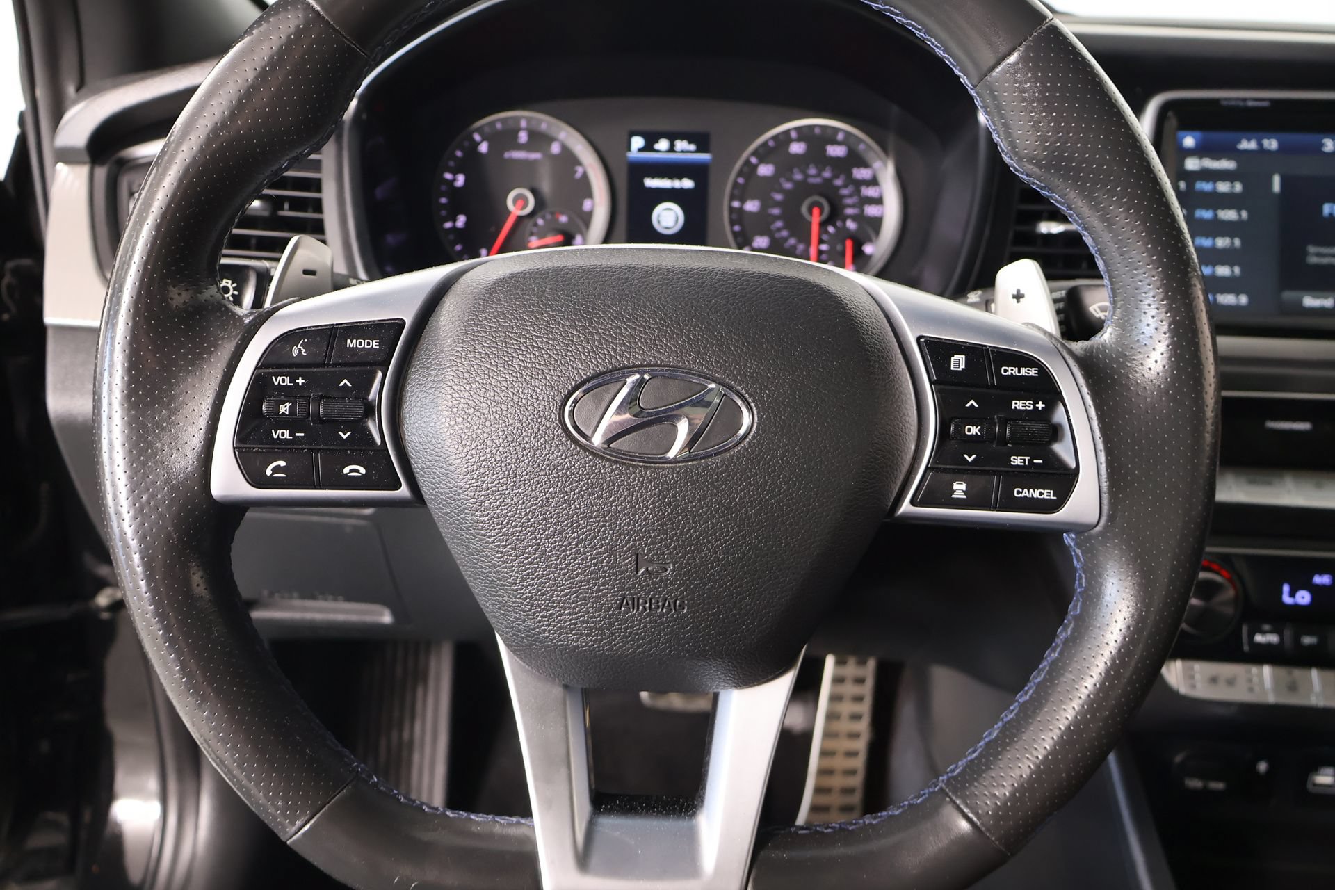 Used 2019 Hyundai Sonata Limited w/ Cargo Package FWD image 3
