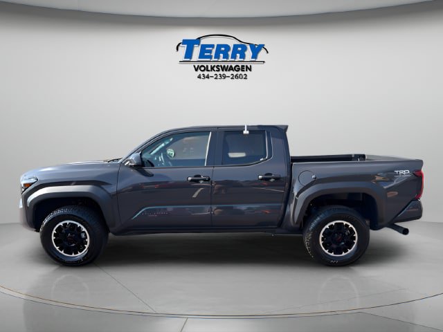 Used 2026 Toyota Tacoma TRD Off-Road AWD/4WD image 2
