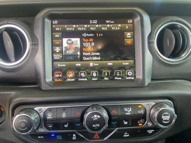 Used 2023 Jeep Wrangler Unlimited Sahara w/ Cold Weather Group image 20