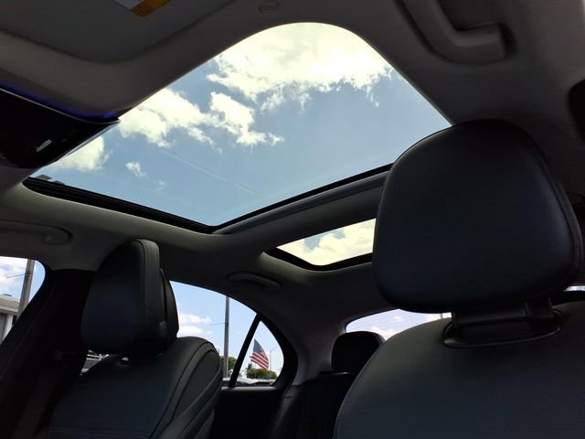 Used 2022 Mercedes-Benz C 300 Sedan image 8