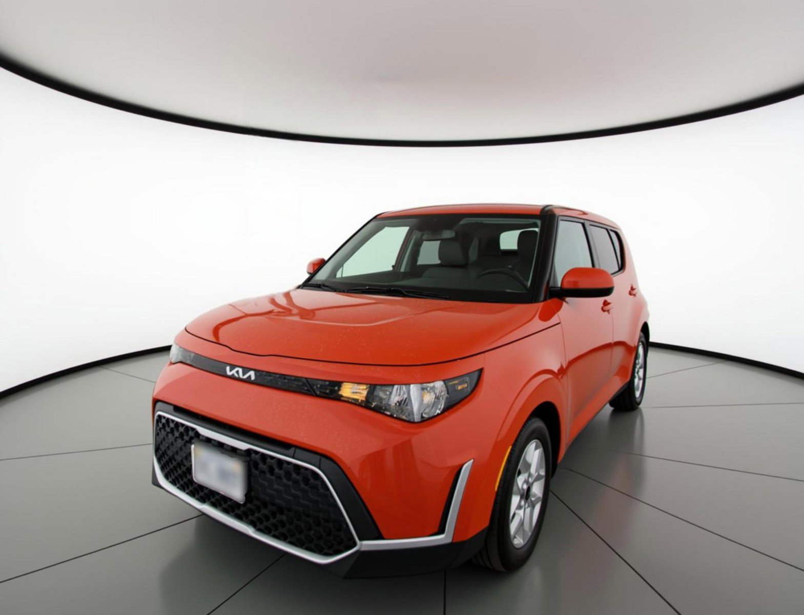 Used 2025 Kia Soul LX w/ LX Technology Package image 3