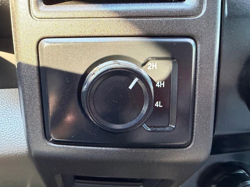 Used 2022 Ford F250 XL w/ Power Equipment Group AWD/4WD image 32