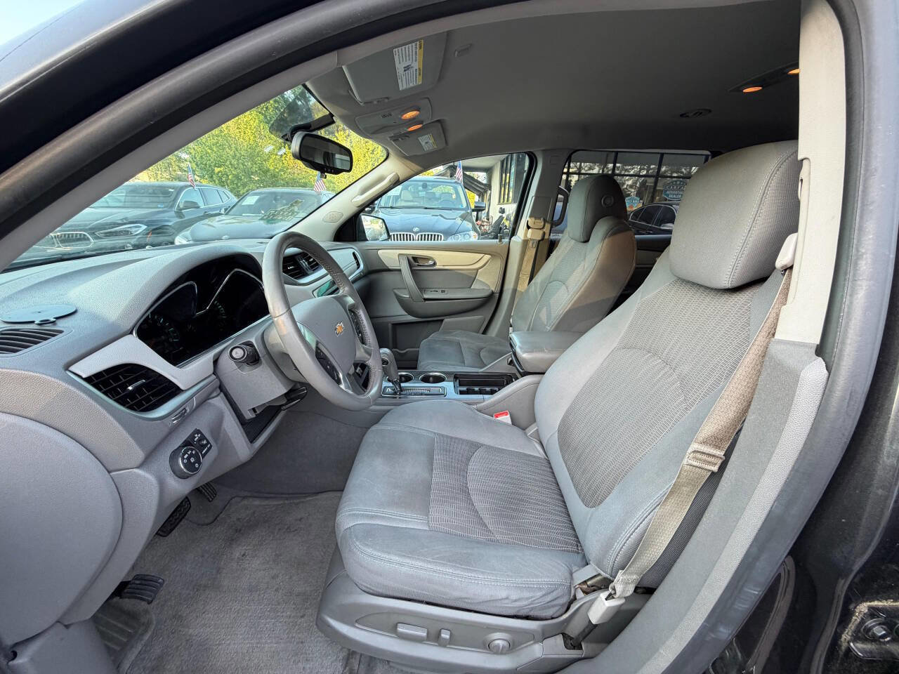 Used 2014 Chevrolet Traverse LT AWD/4WD image 9