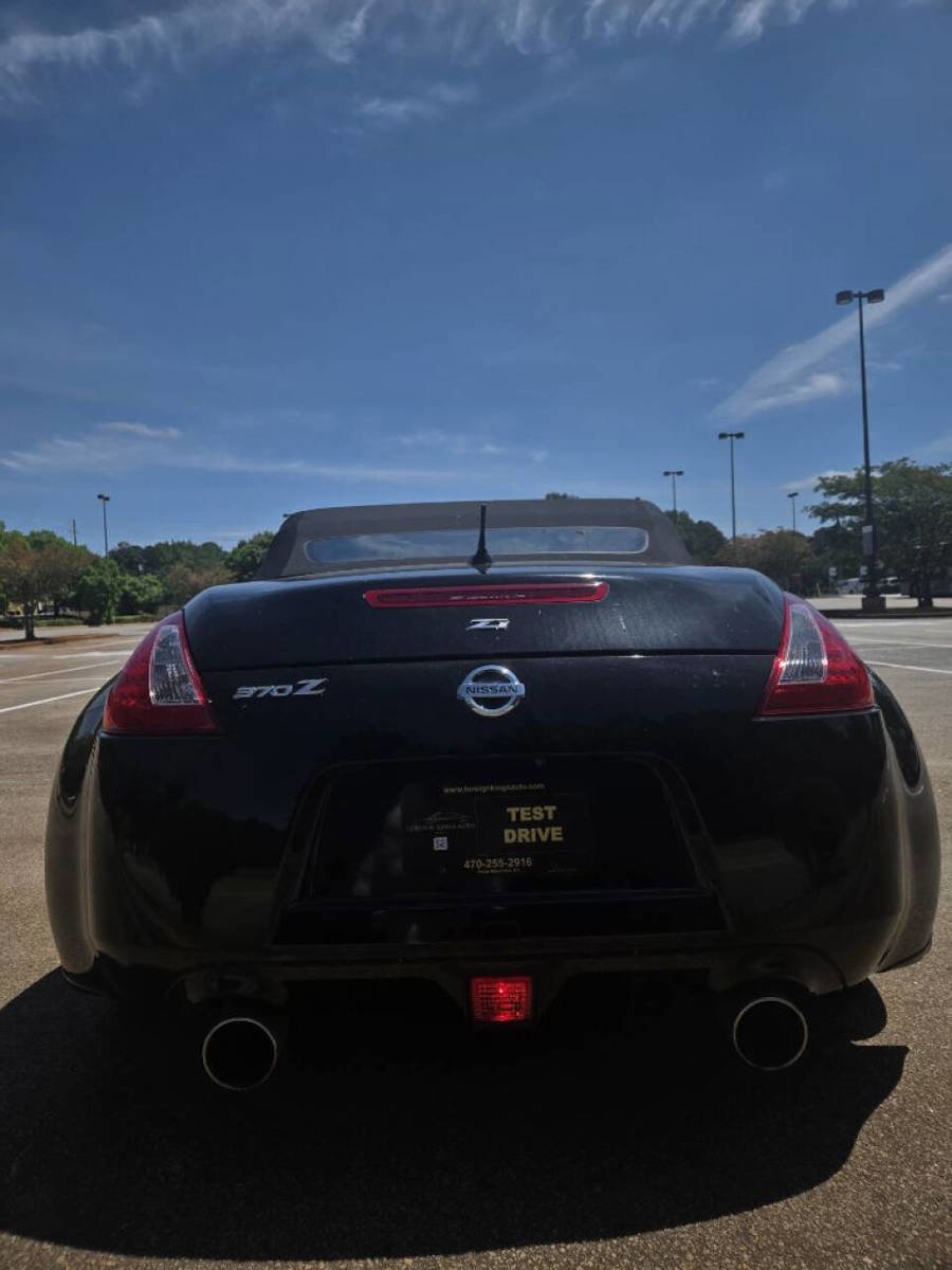 Used 2013 Nissan 370Z Touring w/ Sport Pkg RWD image 6