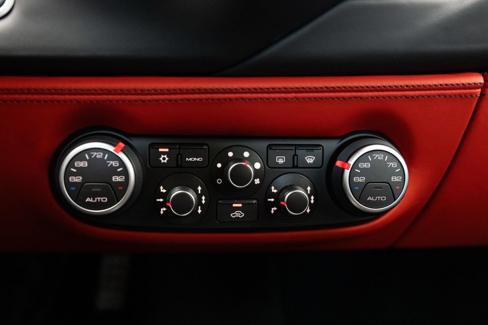 Used 2019 Ferrari 488 GTB RWD image 31