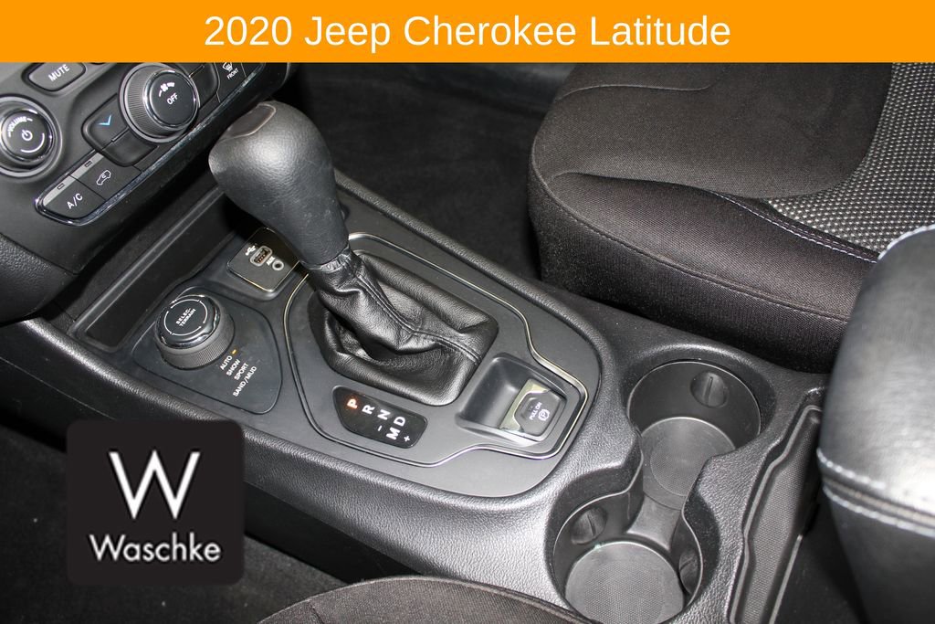 Used 2020 Jeep Cherokee Latitude w/ Cold Weather Group image 30