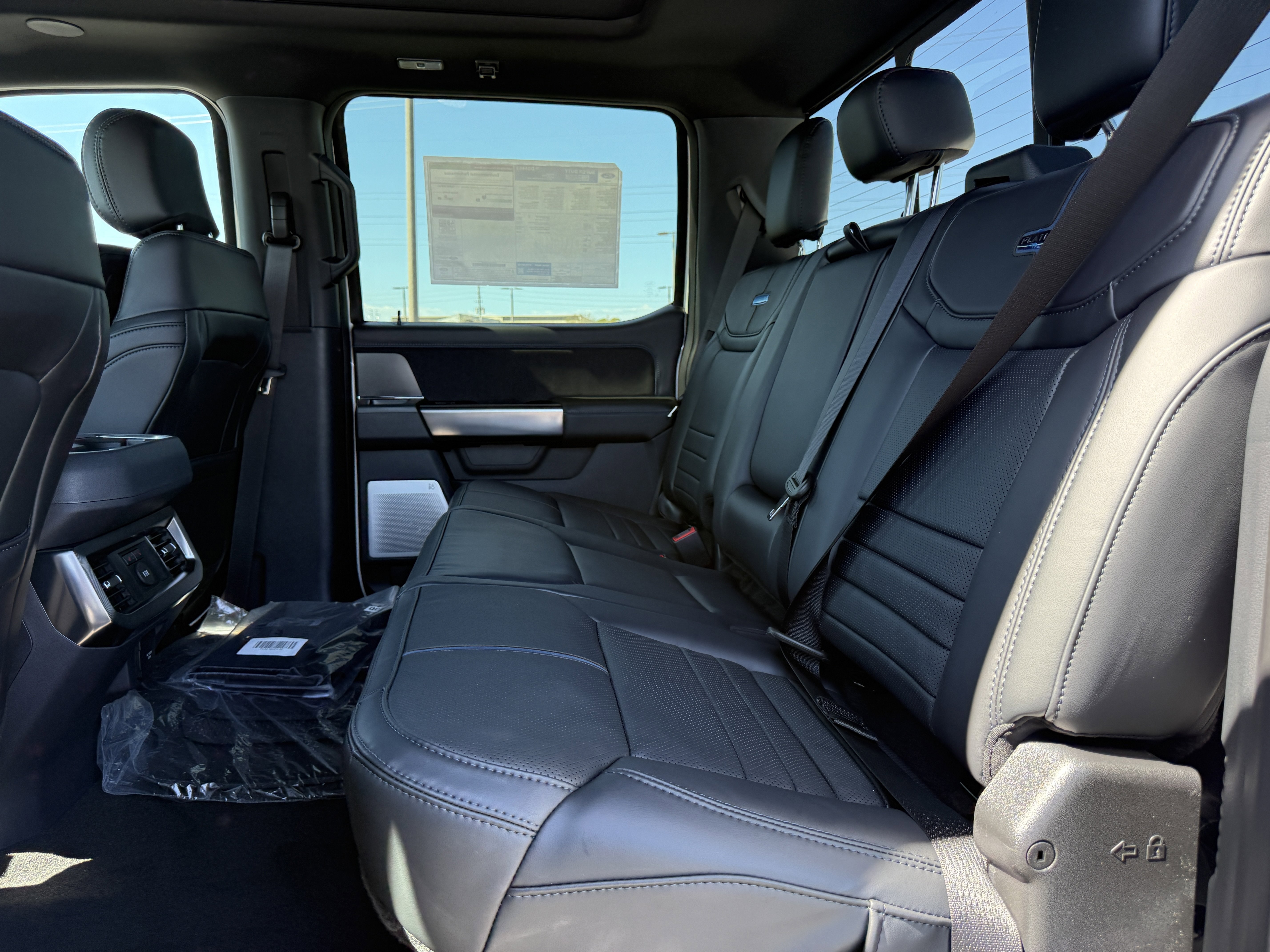 New 2026 Ford F250 Platinum w/ Tremor Off-Road Package AWD/4WD image 15