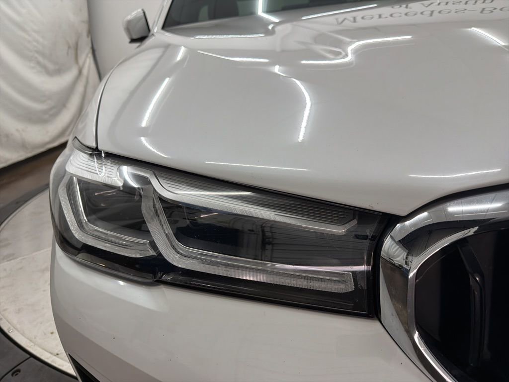 Used 2021 BMW 540i w/ Premium Package image 10