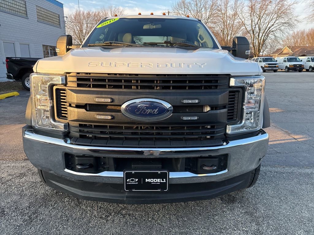 Used 2019 Ford F550 4x4 Crew Cab Super Duty image 2