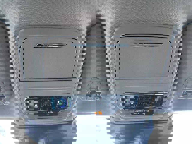 Used 2025 Lincoln Corsair Grand Touring image 40