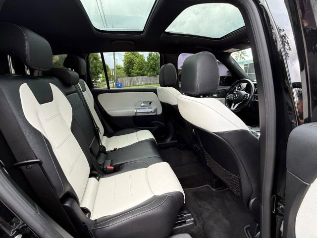 Used 2021 Mercedes-Benz GLB 250 image 19