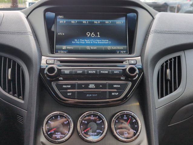 Used 2015 Hyundai Genesis 3.8 image 9