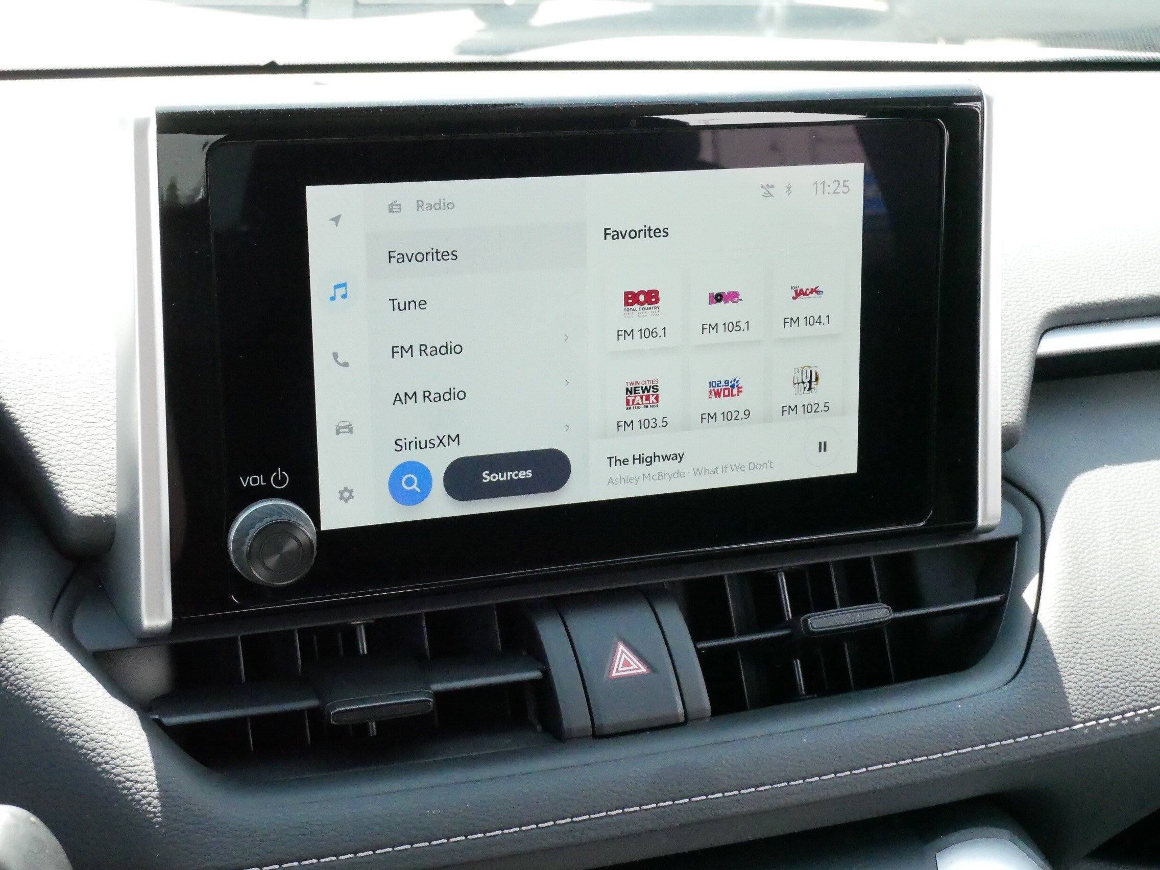 Certified 2025 Toyota RAV4 XLE AWD/4WD image 22