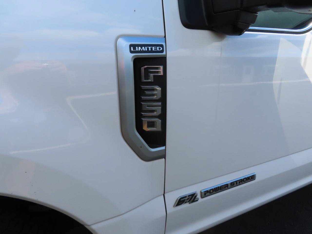 Used 2018 Ford F350 Limited AWD/4WD image 13