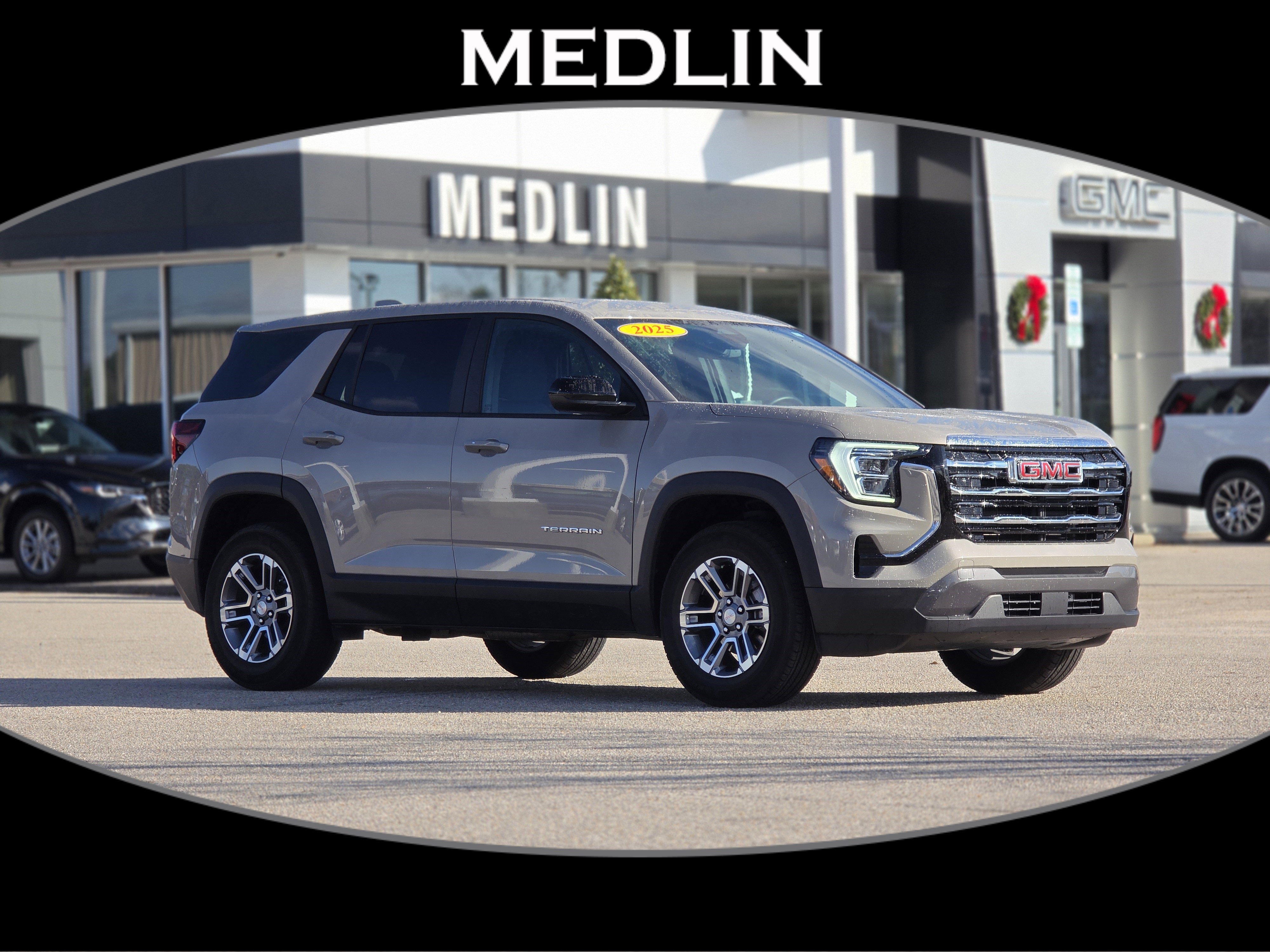 Used 2025 GMC Terrain Elevation