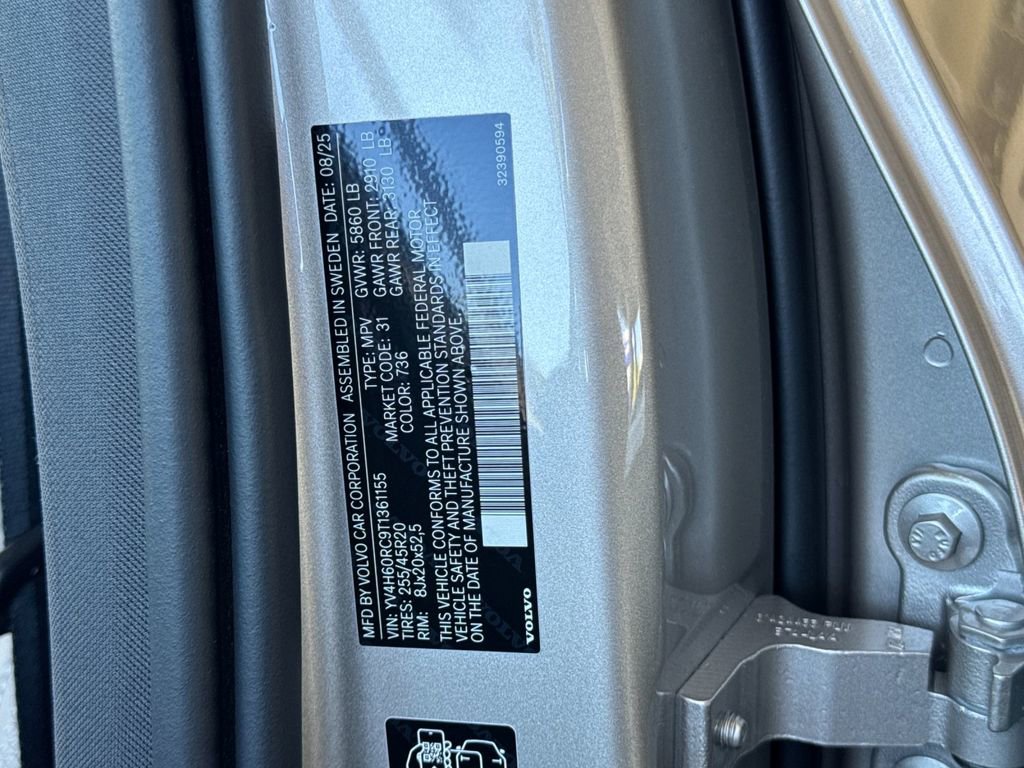 New 2026 Volvo XC60 T8 Plus w/ Protection Package Premier image 28