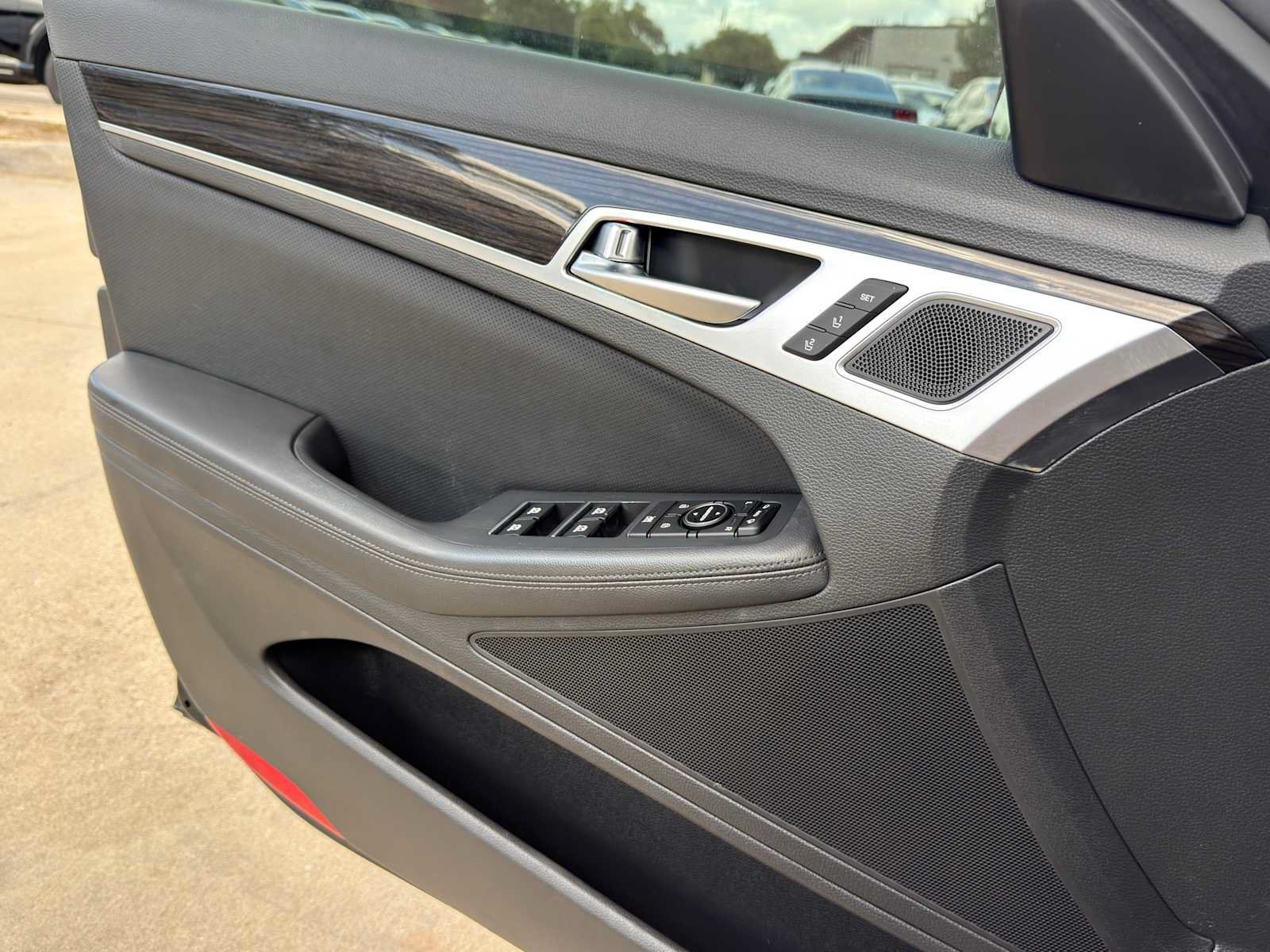 Used 2020 Genesis G80 3.8 RWD image 28