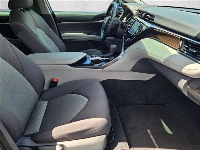 Used 2020 Toyota Camry LE FWD image 18
