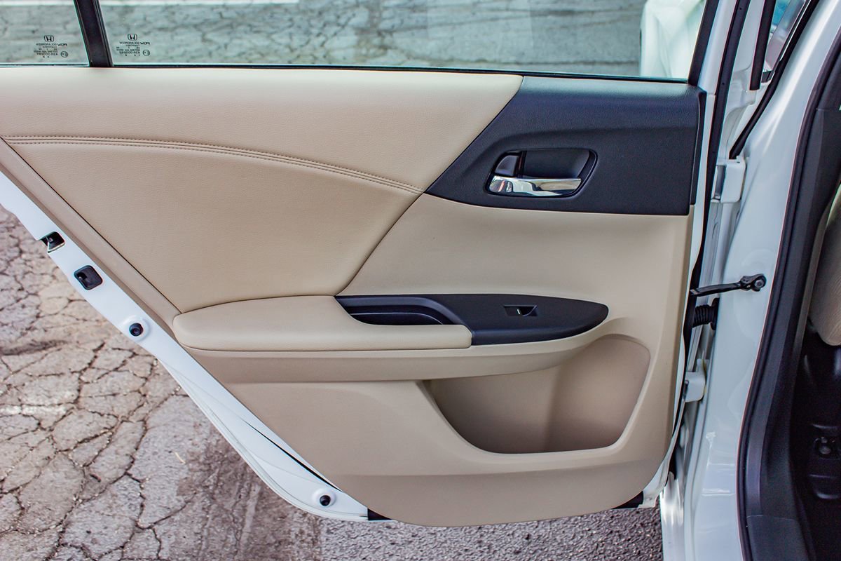 Used 2014 Honda Accord EX image 16