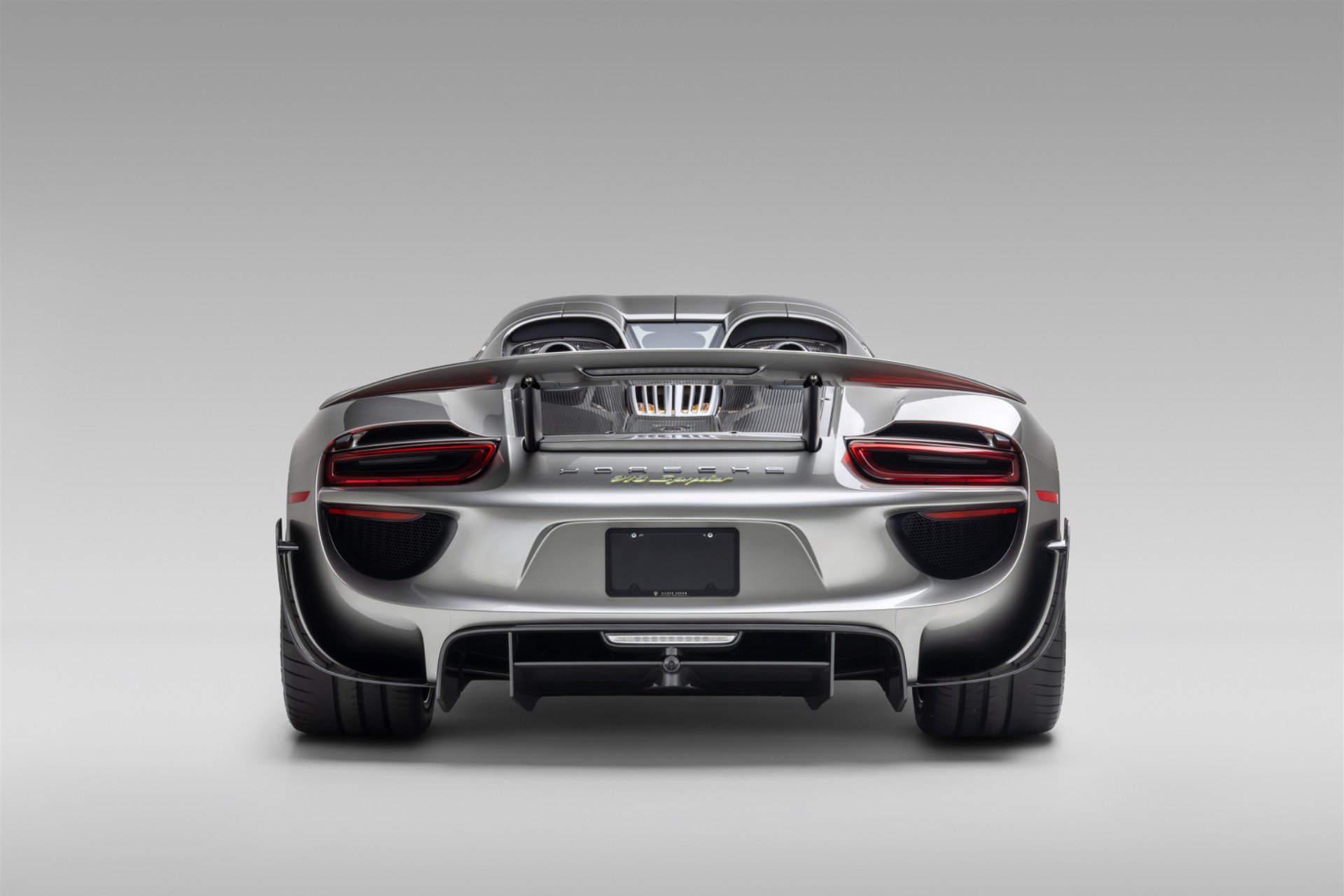 Used 2015 Porsche 918 Spyder AWD/4WD image 8
