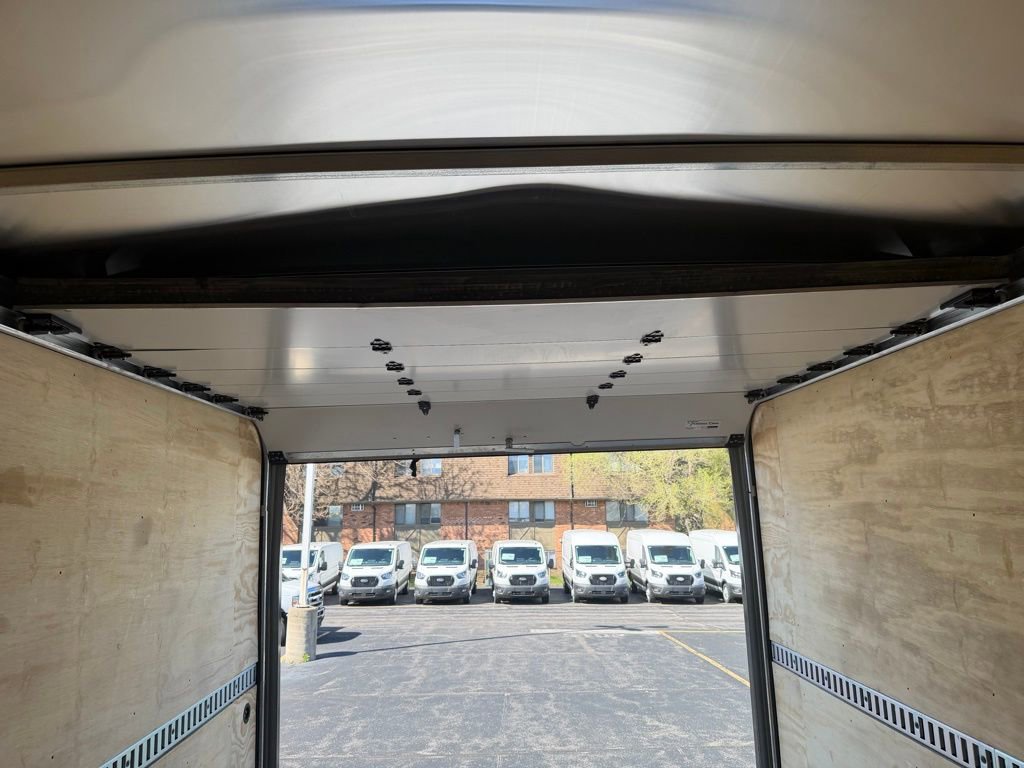 New 2027 Ford E-450 and Econoline 450 Super Duty w/ Power Equipment Group image 35